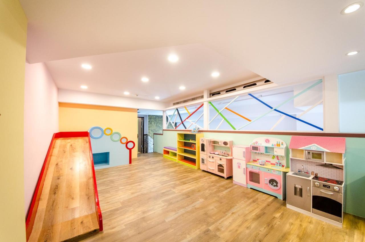 安尼赫時尚旅店 Anich Fashion Inn I 墾丁大街 I 親子遊戲區 I 停車位 Экстерьер фото